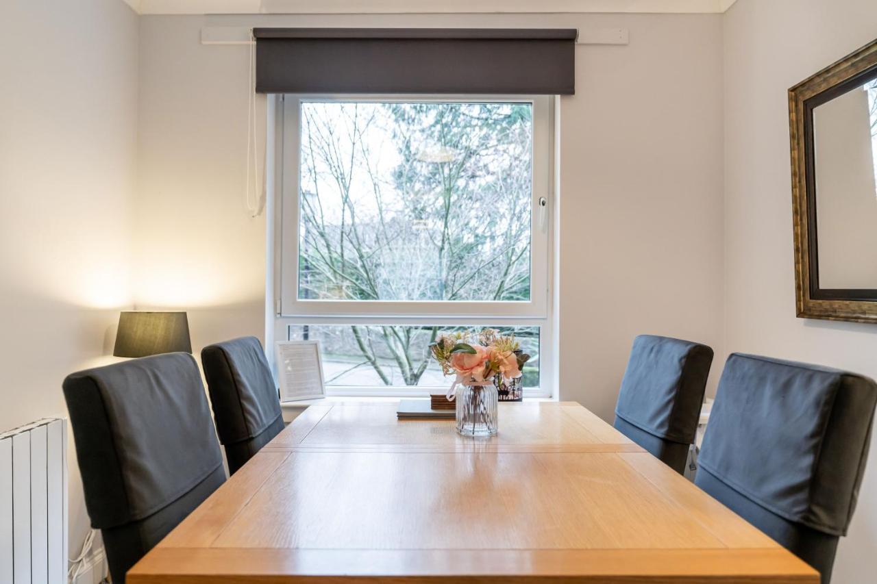 Ground-Fl Two Bedroom Apartment In Bridge Of Allan Bagian luar foto