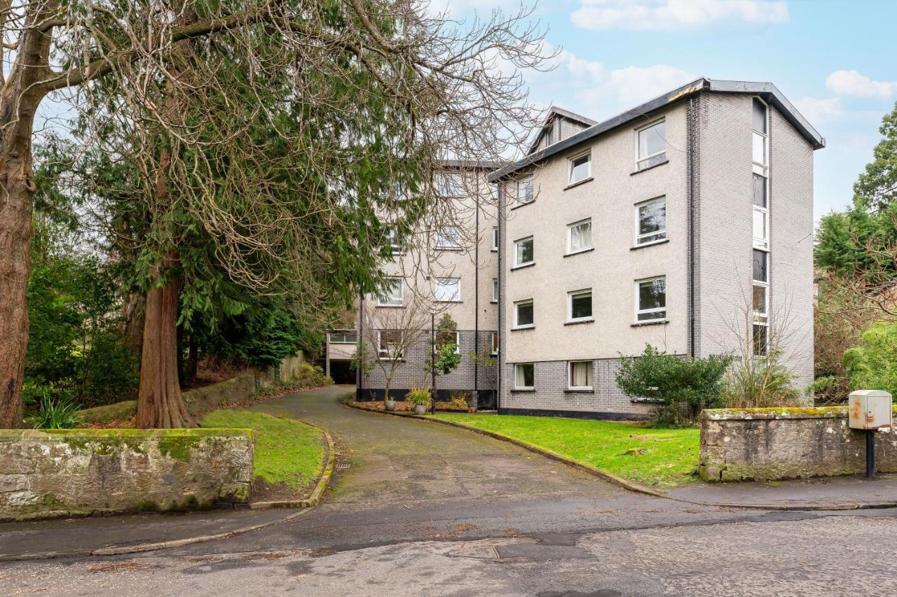 Ground-Fl Two Bedroom Apartment In Bridge Of Allan Bagian luar foto