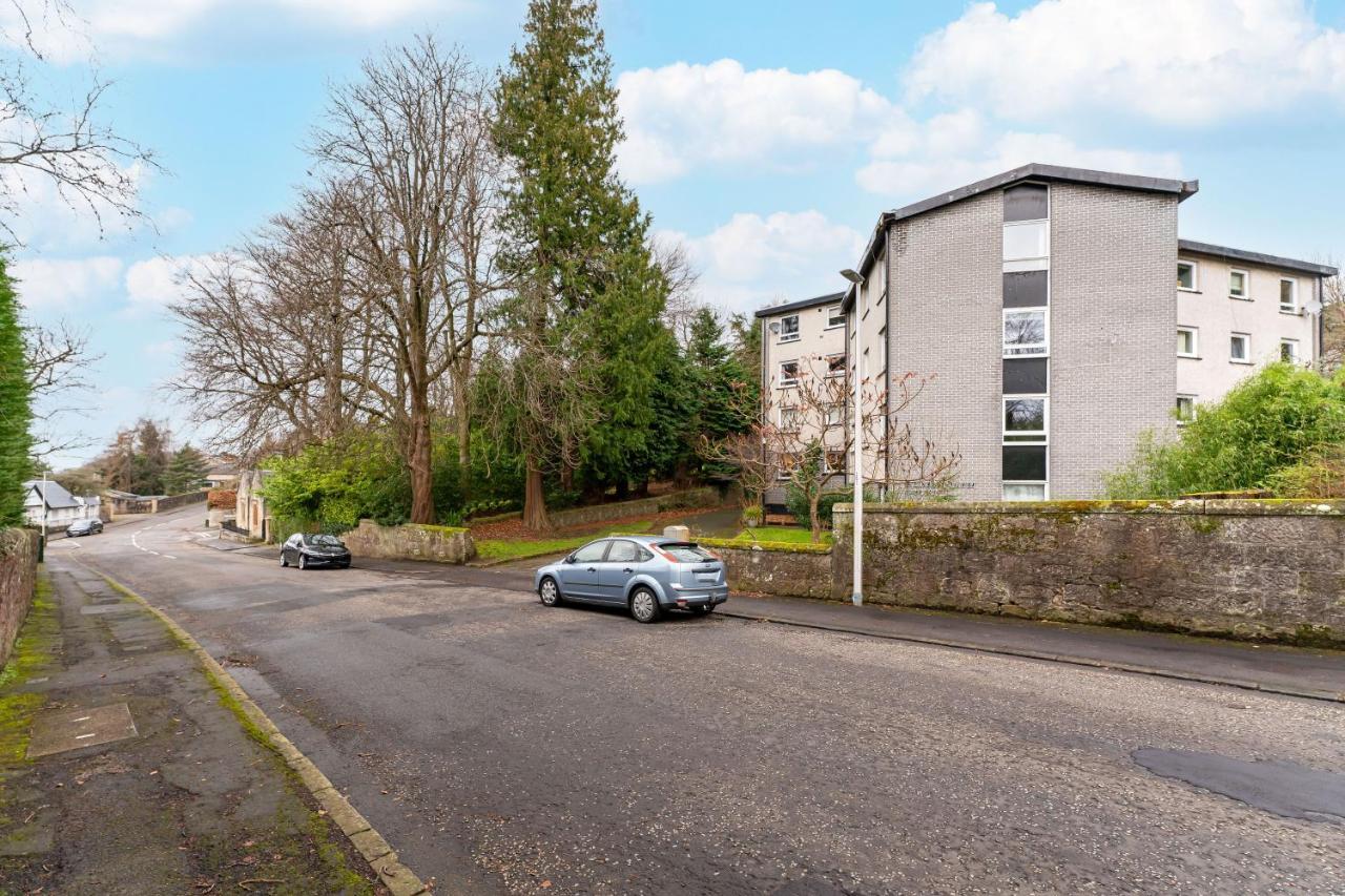 Ground-Fl Two Bedroom Apartment In Bridge Of Allan Bagian luar foto
